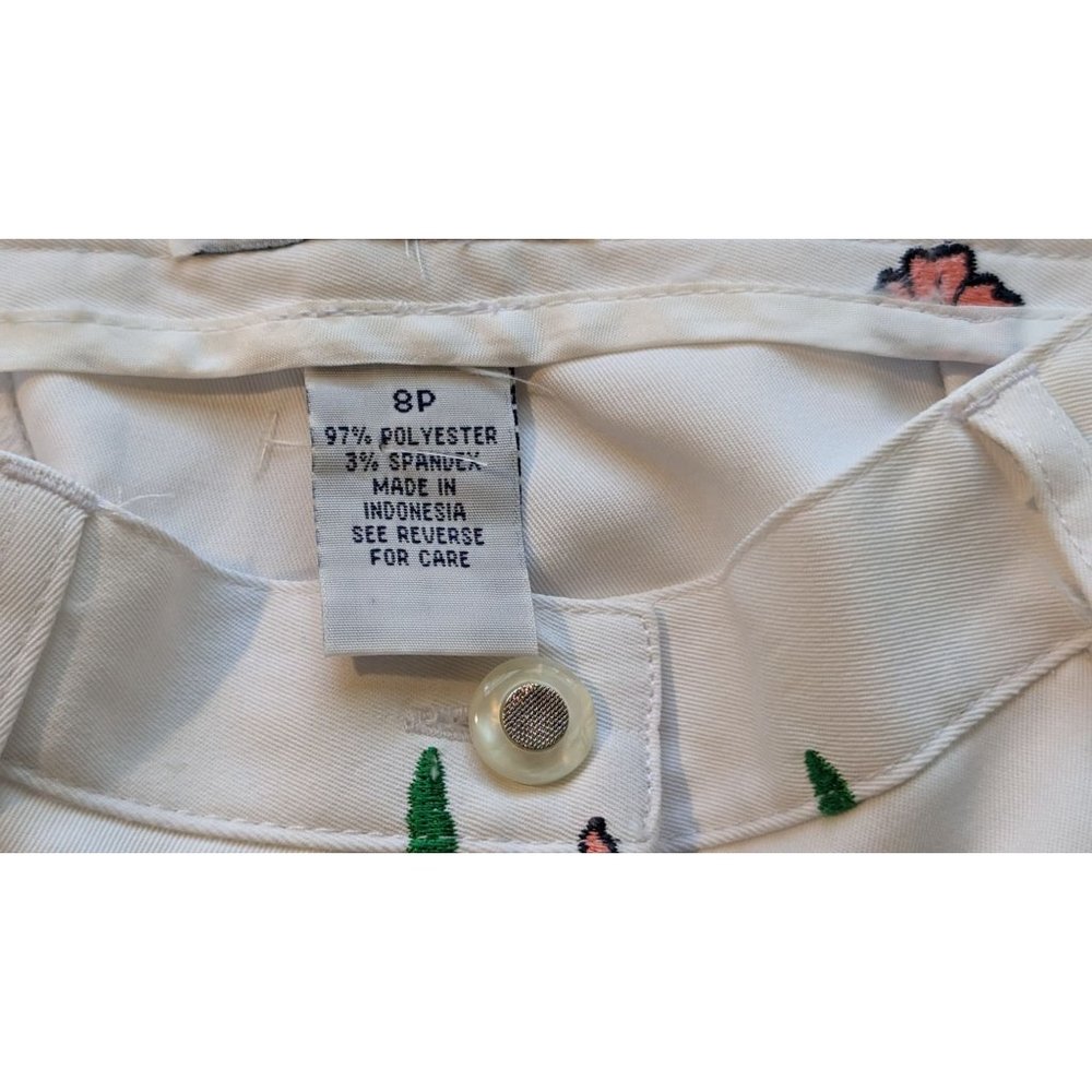 Coral Bay Golf petites white multicolor embroidered Golf capri's 8 petite - Picture 8 of 10